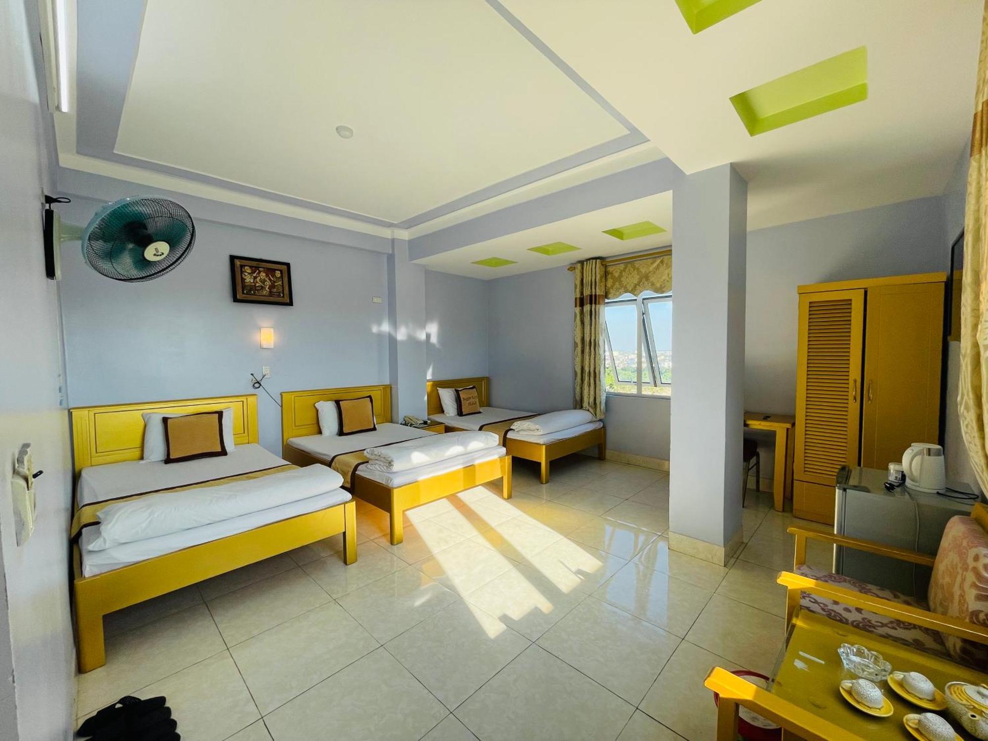 Khach San Ngoc Ly 8 Hotel Thanh Hóa Buitenkant foto