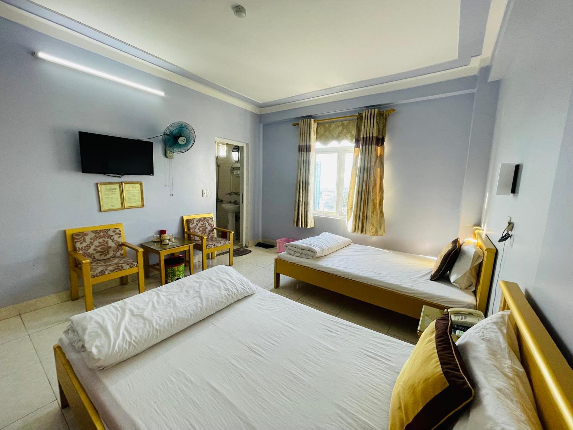 Khach San Ngoc Ly 8 Hotel Thanh Hóa Buitenkant foto