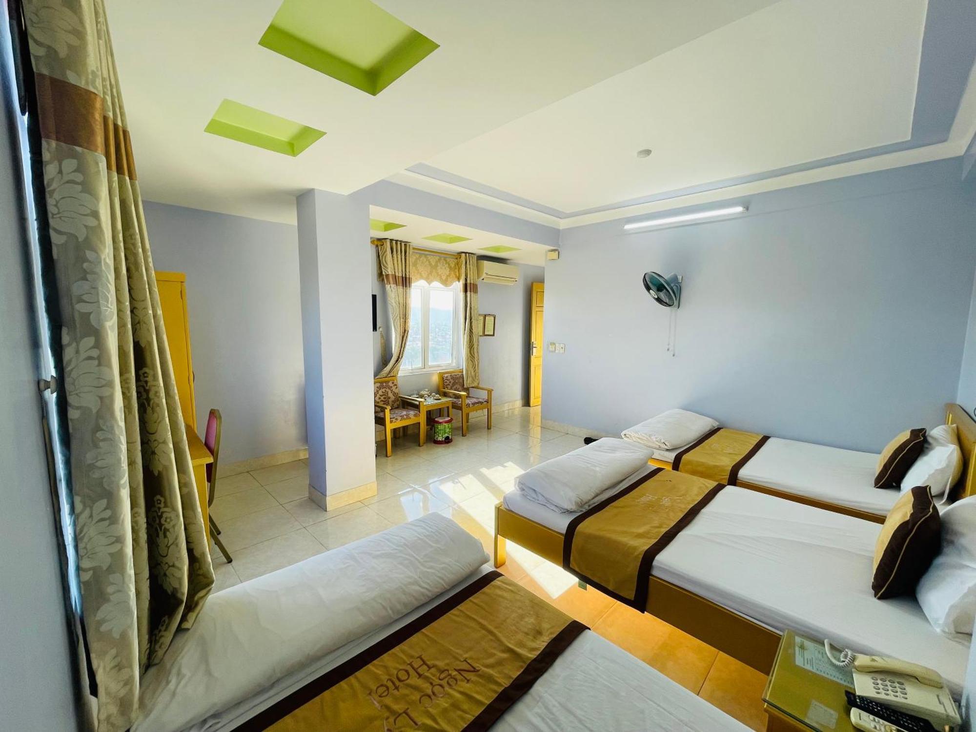 Khach San Ngoc Ly 8 Hotel Thanh Hóa Buitenkant foto