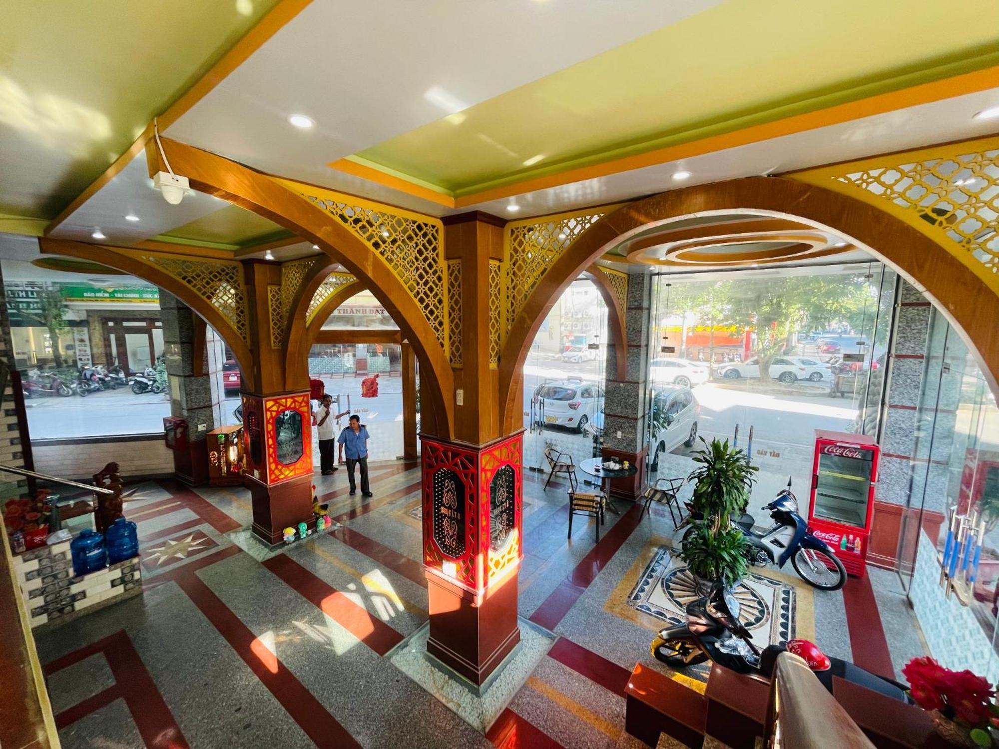 Khach San Ngoc Ly 8 Hotel Thanh Hóa Buitenkant foto